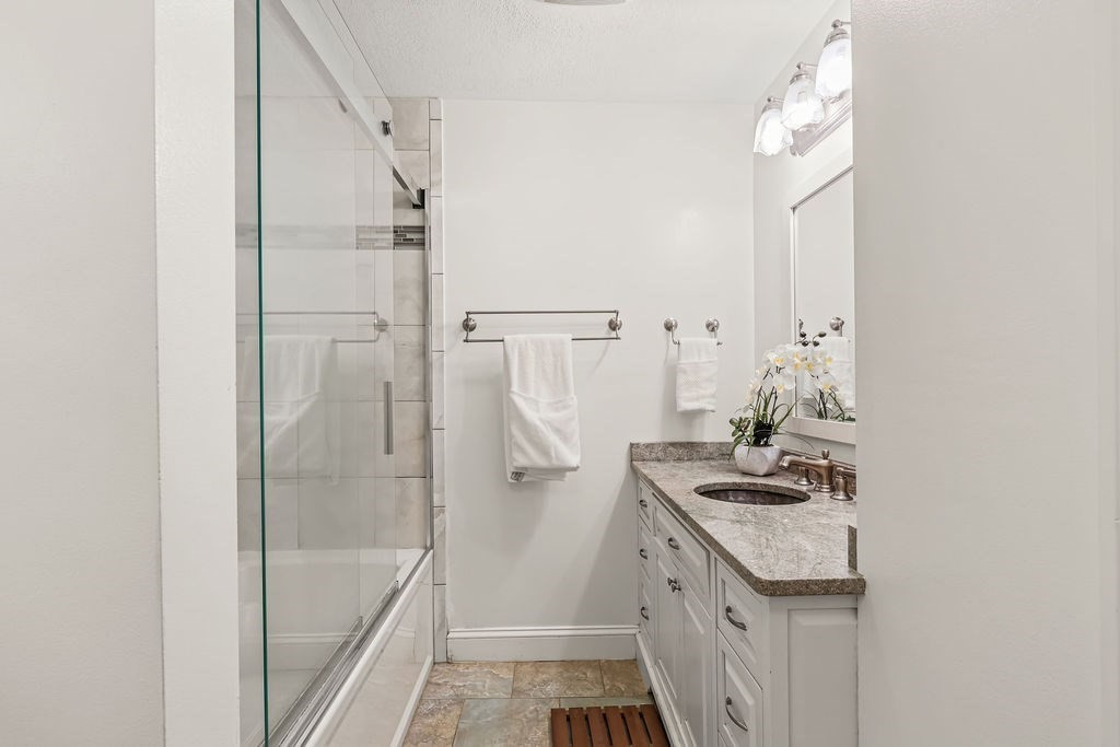 394 Old Farm Road Franklin, MA 02038 - Photo 30 of 42 Gallery Image 30