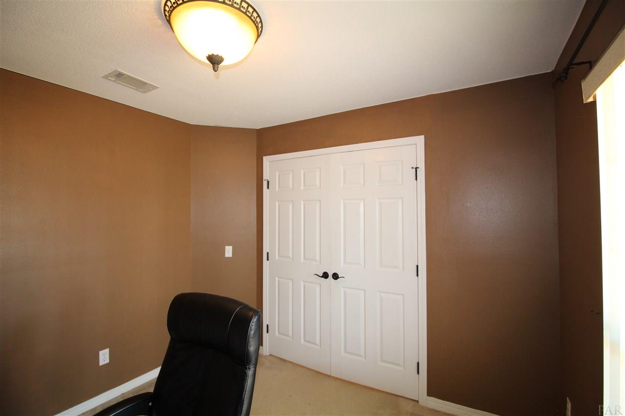 6871 Cedar Ridge Circle Milton, FL 32570 - Photo 8 of 41 Gallery Image 8
