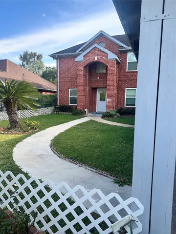 $2,200 | 8340 Folkstone Lane, Houston, TX 77075