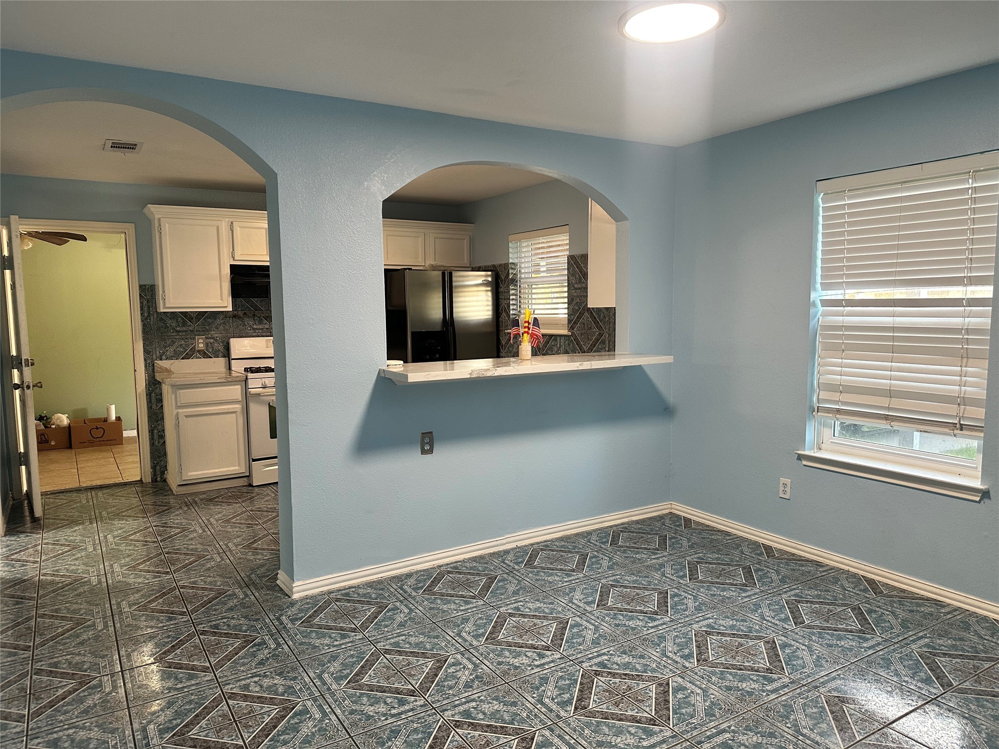 8340 Folkstone Lane Houston, TX 77075 - Photo 4 of 12