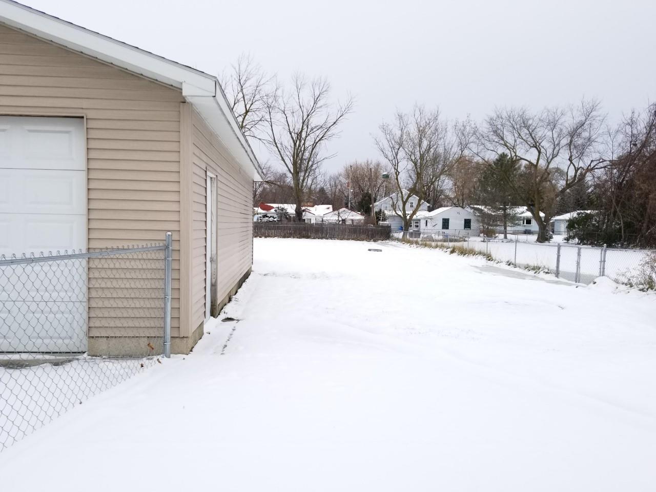 401 East Smith Road Bay City, MI 48706 - Photo 17 of 19