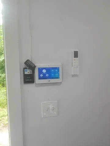 $299,000 | 16596 Dixie Highway, Holly, MI 48442