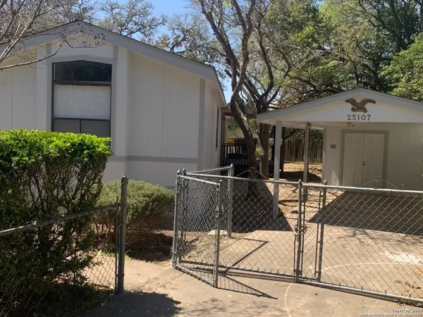 $1,750 | 25107 Ada Mae Street, Unit 1, San Antonio, TX 78257
