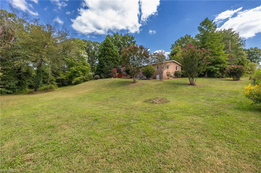 907 Brentwood Road Eden, NC 27288 - Photo 28 of 31 Gallery Image 28