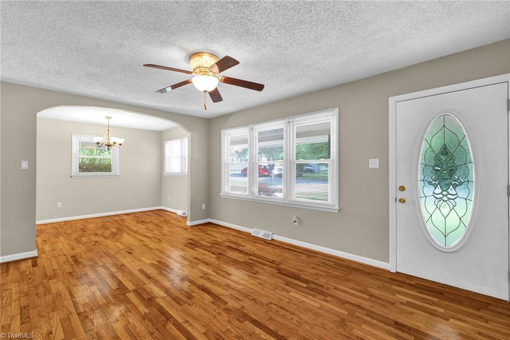 907 Brentwood Road Eden, NC 27288 - Photo 8 of 31 Gallery Image 8