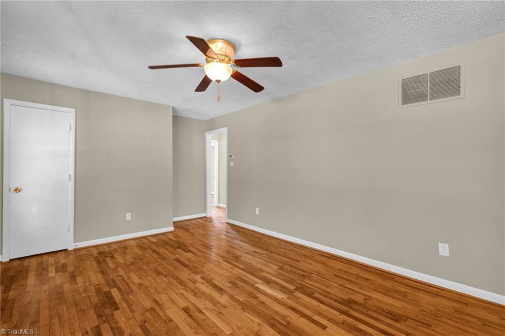 907 Brentwood Road Eden, NC 27288 - Photo 10 of 31 Gallery Image 10
