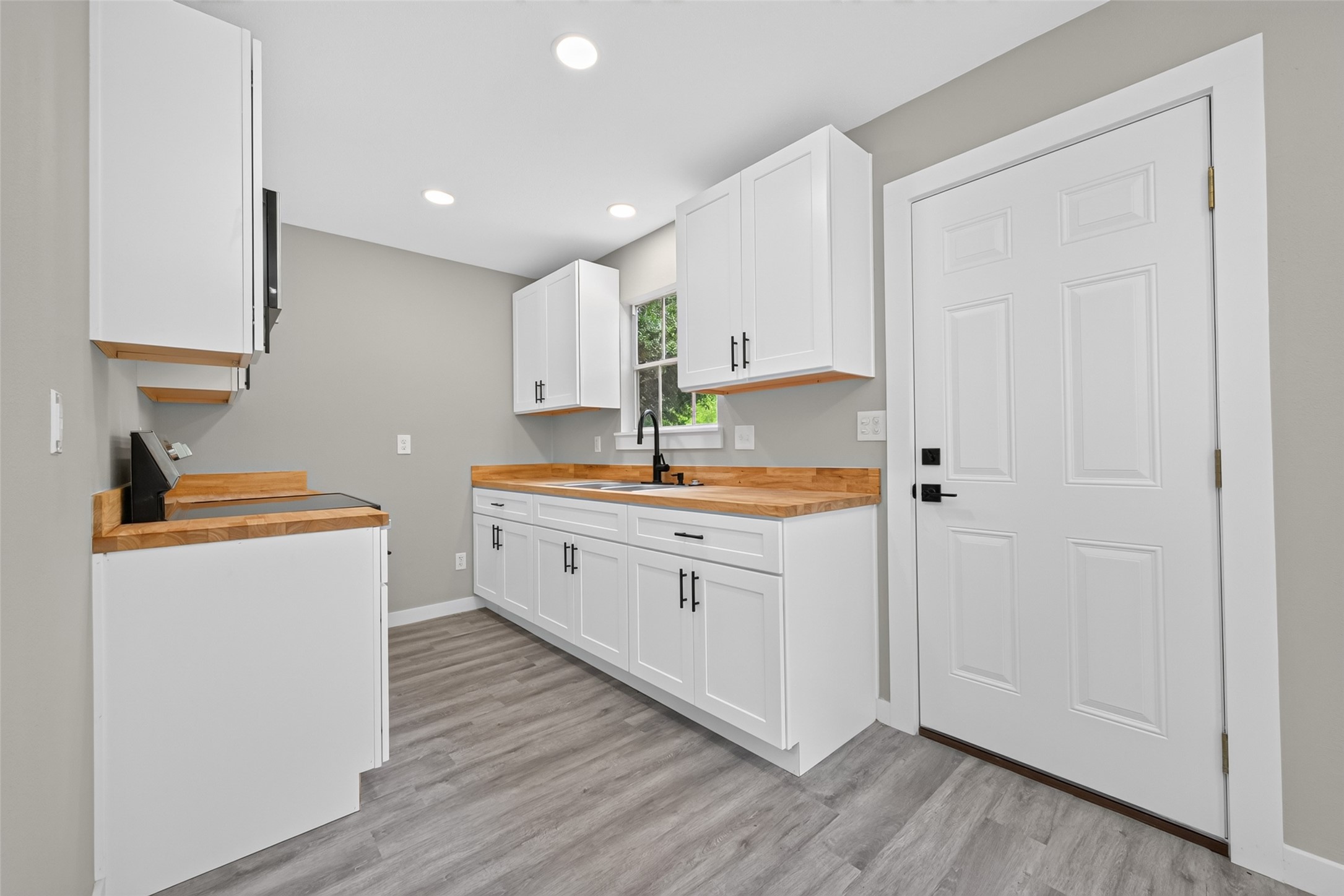 1241 Moody Road Cleveland, TX 77328 - Photo 16 of 47