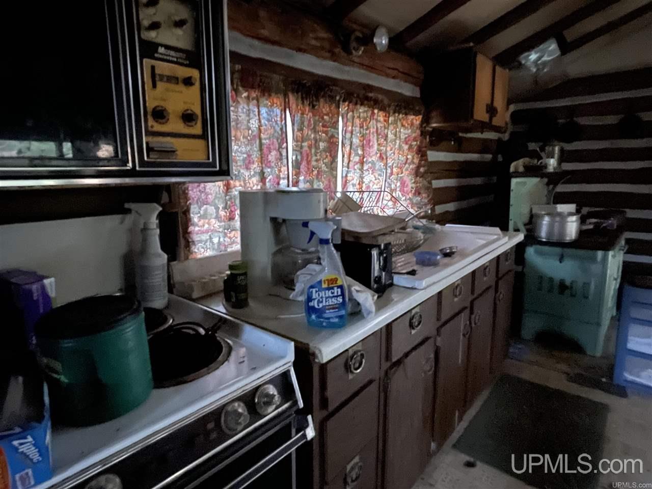 2792 F Road Bark River, MI 49807 - Photo 4 of 10