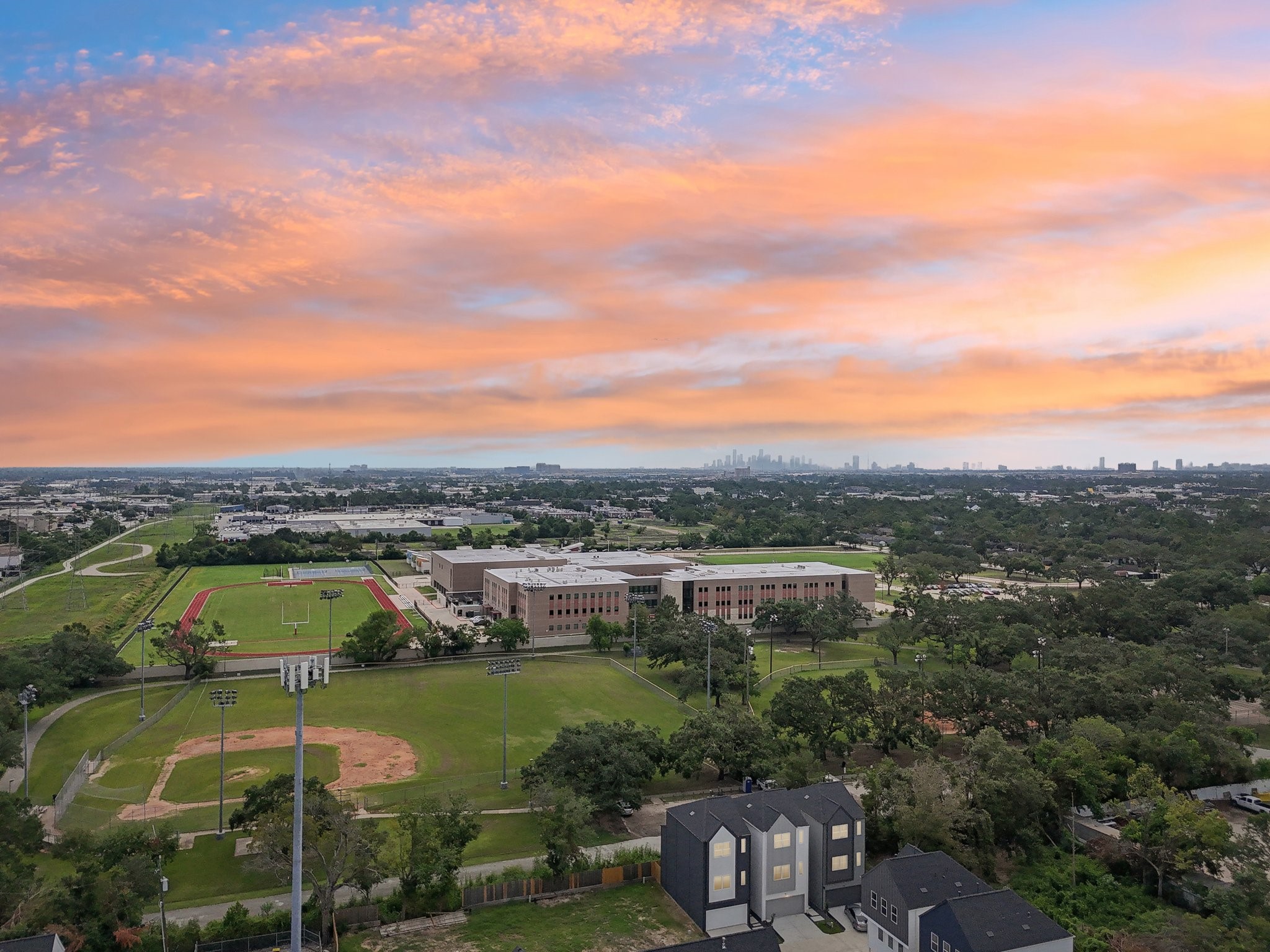 8319 Springwood Drive Houston, TX 77055 - Photo 41 of 47 Springwood Villas - Aerial View.