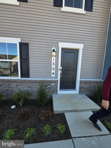 $2,000 | 1324 Red Clover Lane, Ranson, WV 25438