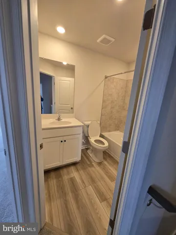 $2,000 | 1324 Red Clover Lane, Ranson, WV 25438