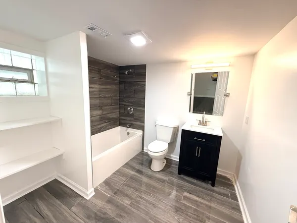 $379,000 | 7805 South Homan Avenue, Chicago, IL 60652