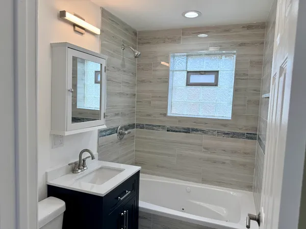 $379,000 | 7805 South Homan Avenue, Chicago, IL 60652