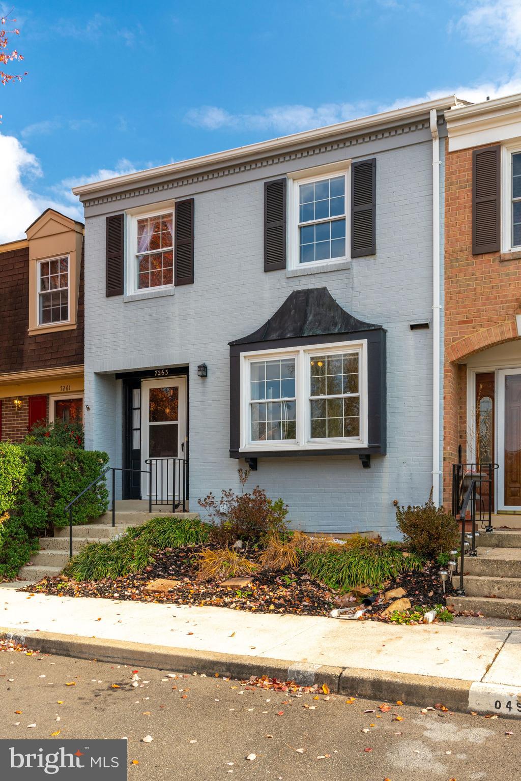 7263 Evanston Road Springfield, VA 22150 - Photo 1 of 31