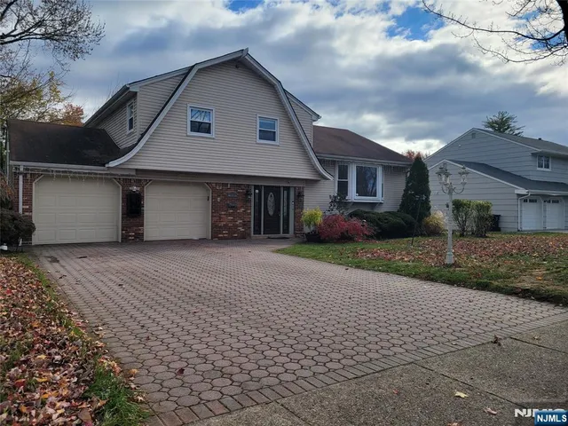 $5,200 | 248 Oakwood Drive, Paramus, NJ 07652
