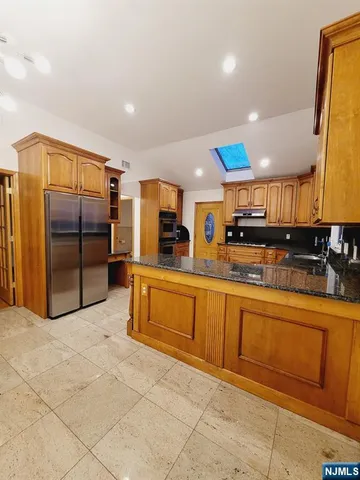 $5,200 | 248 Oakwood Drive, Paramus, NJ 07652