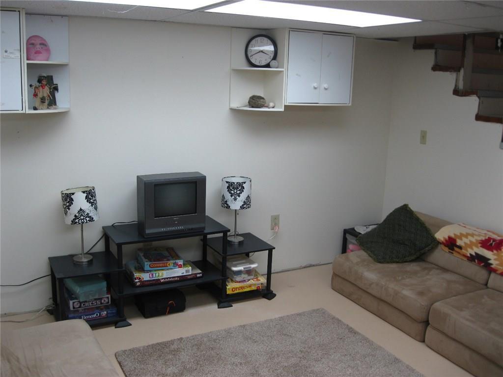 306 Augusta-Rockland Road Windsor, ME 04363 - Photo 16 of 34 Family Room.