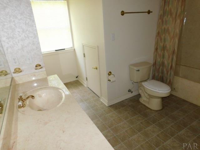 2923 Holley Point Road Navarre, FL 32566 - Photo 27 of 29 Gallery Image 27