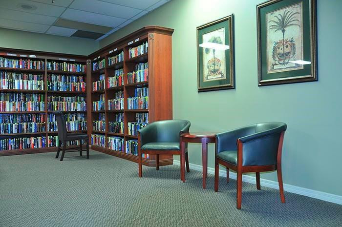 4013 Lincoln A, Unit 4013 Boca Raton, FL 33434 - Photo 23 of 28 Library