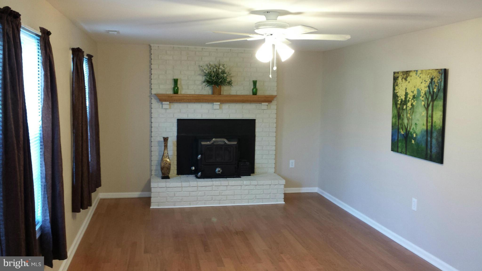 715 Old Love Point Road Stevensville, MD 21666 - Photo 2 of 29 Family Room