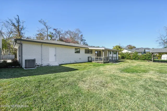 a bathroom with a toilet
