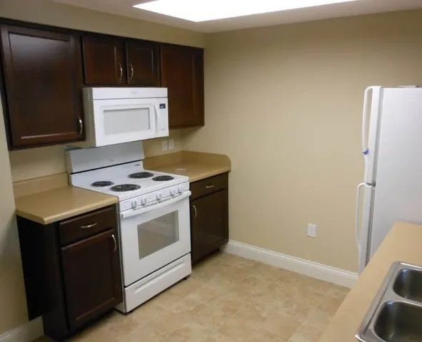 $745 | 908 5th Street, Unit 12, Kentwood, LA 70444