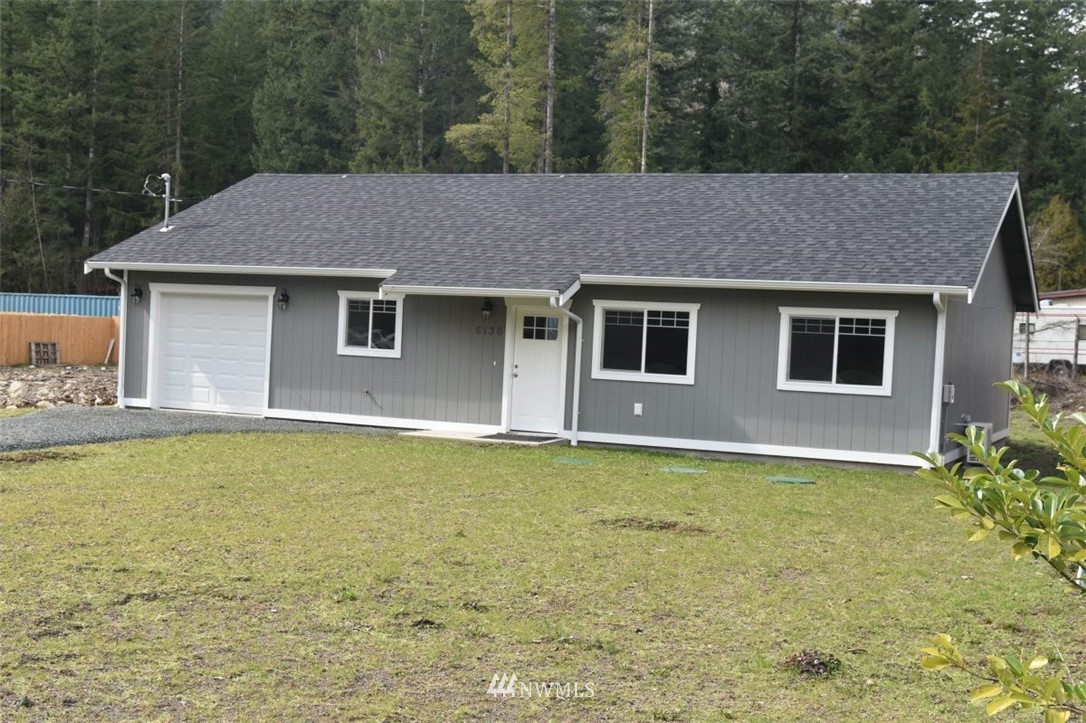 6136 Shamrock Road Maple Falls, WA 98266 - Photo 2 of 9 Gallery Image 2