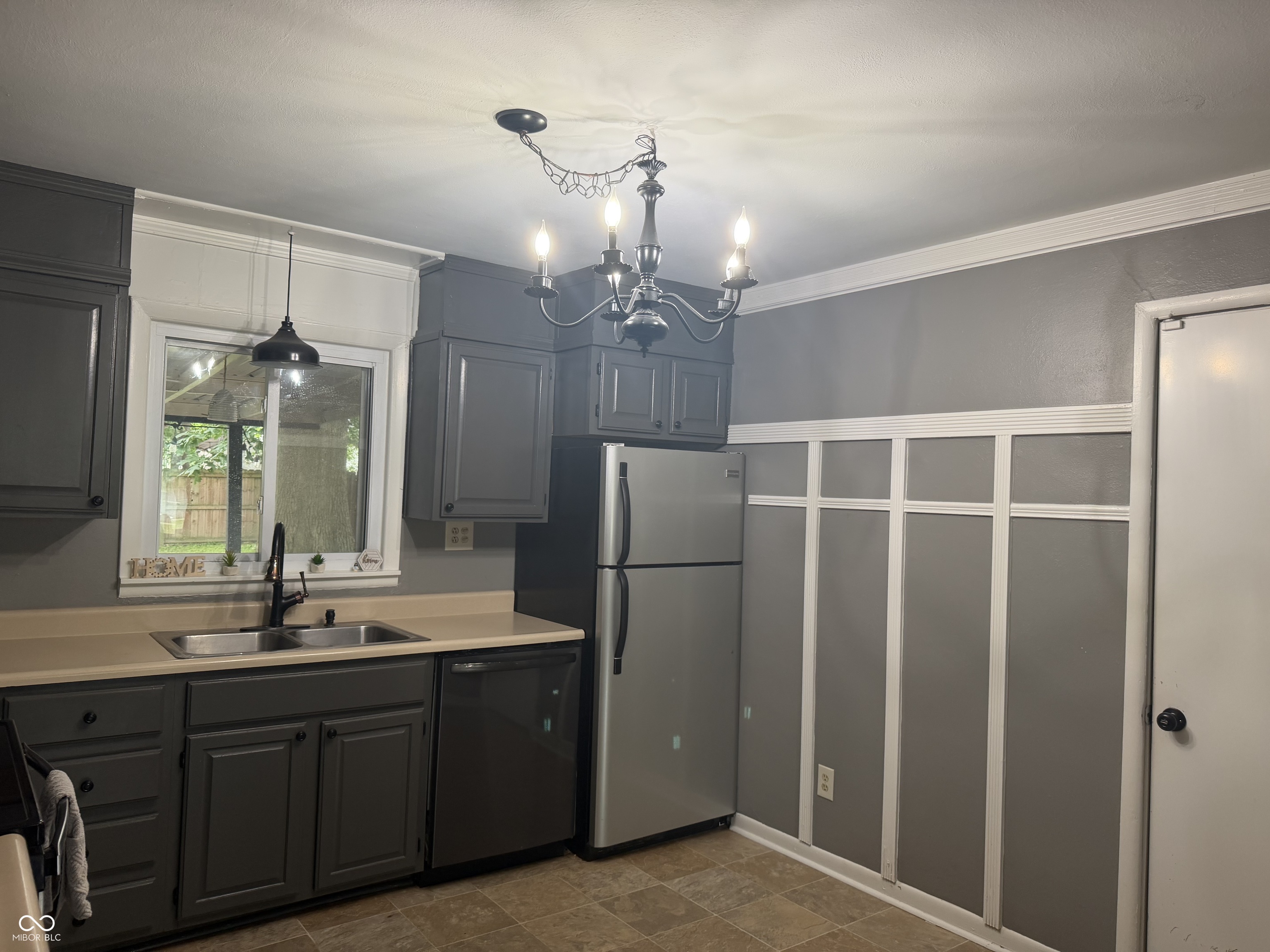 2605 East 5th Street Anderson, IN 46012 - Photo 13 of 34
