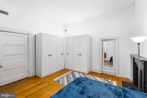 $420,000 | 1029 Spruce Street, Unit 200, Philadelphia, PA 19107