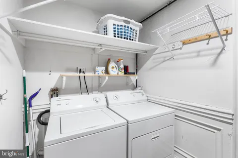 $420,000 | 1029 Spruce Street, Unit 200, Philadelphia, PA 19107