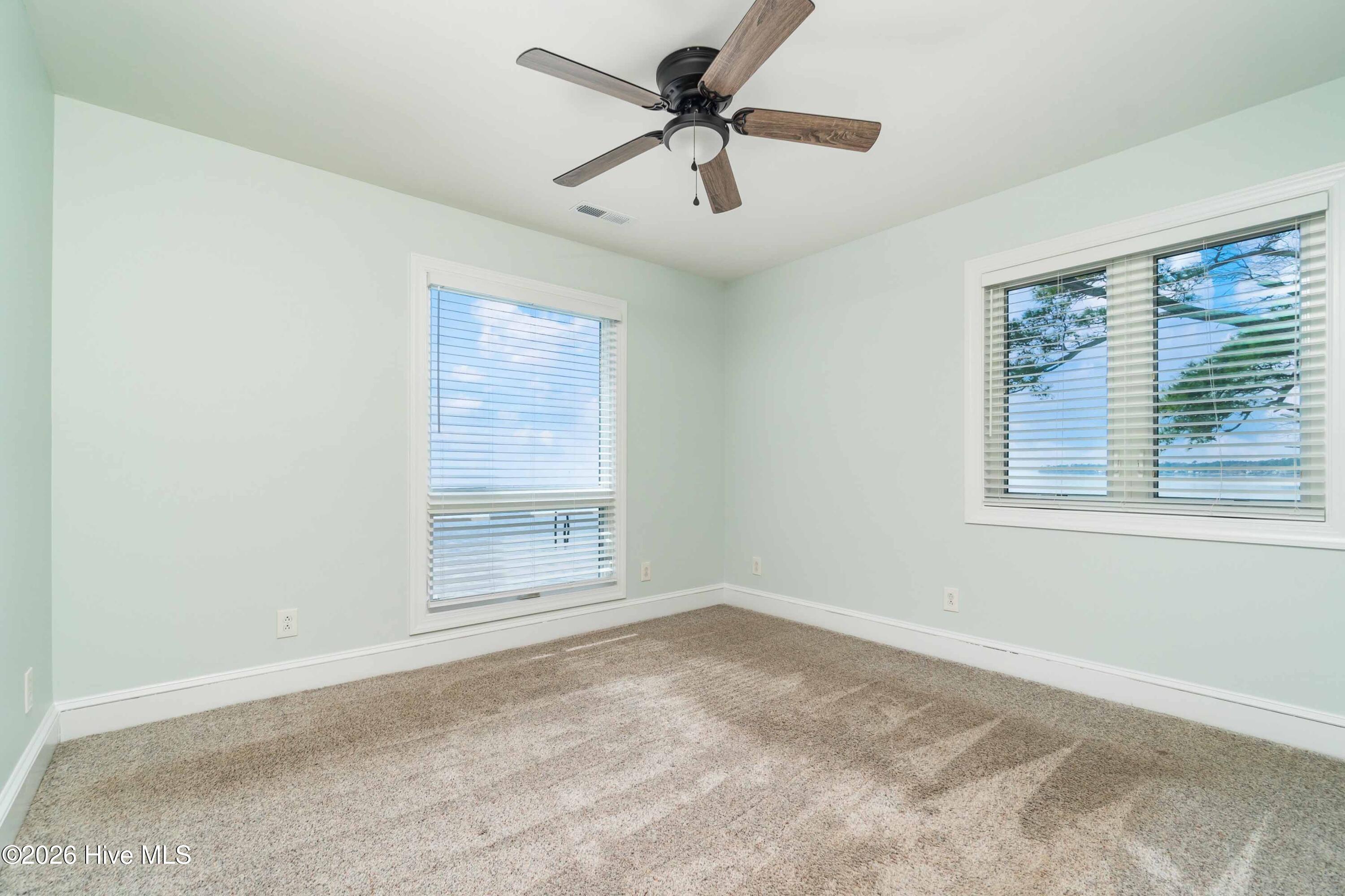 3465 Janiero Road Arapahoe, NC 28510 - Photo 23 of 47 019_Guest Room