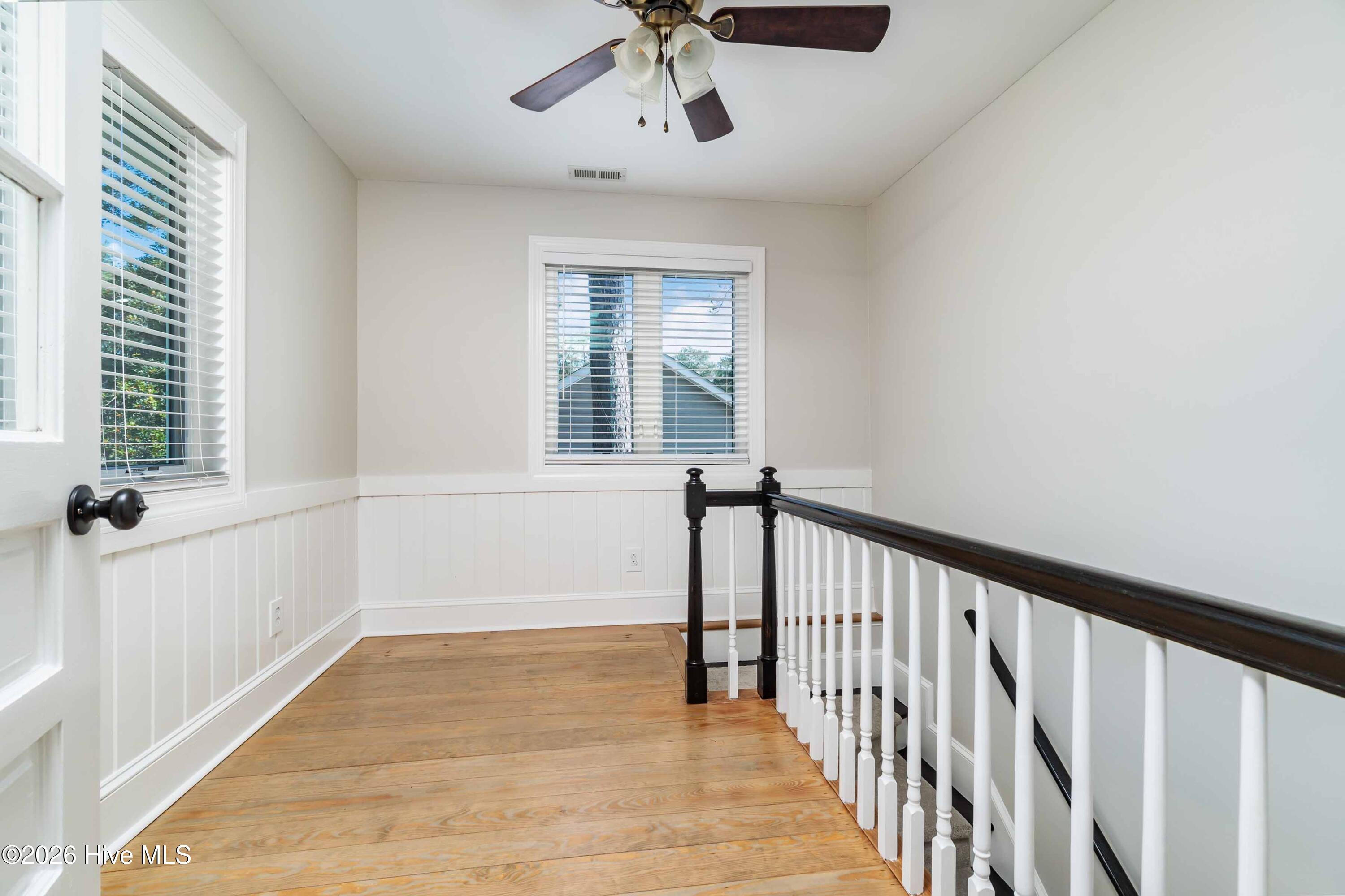 3465 Janiero Road Arapahoe, NC 28510 - Photo 3 of 47 003_Stairway