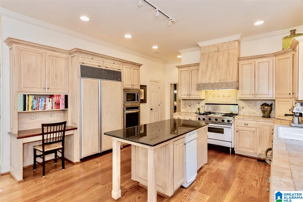 118 Shades Crest Road Birmingham, AL 35226 - Photo 11 of 50 Gallery Image 11