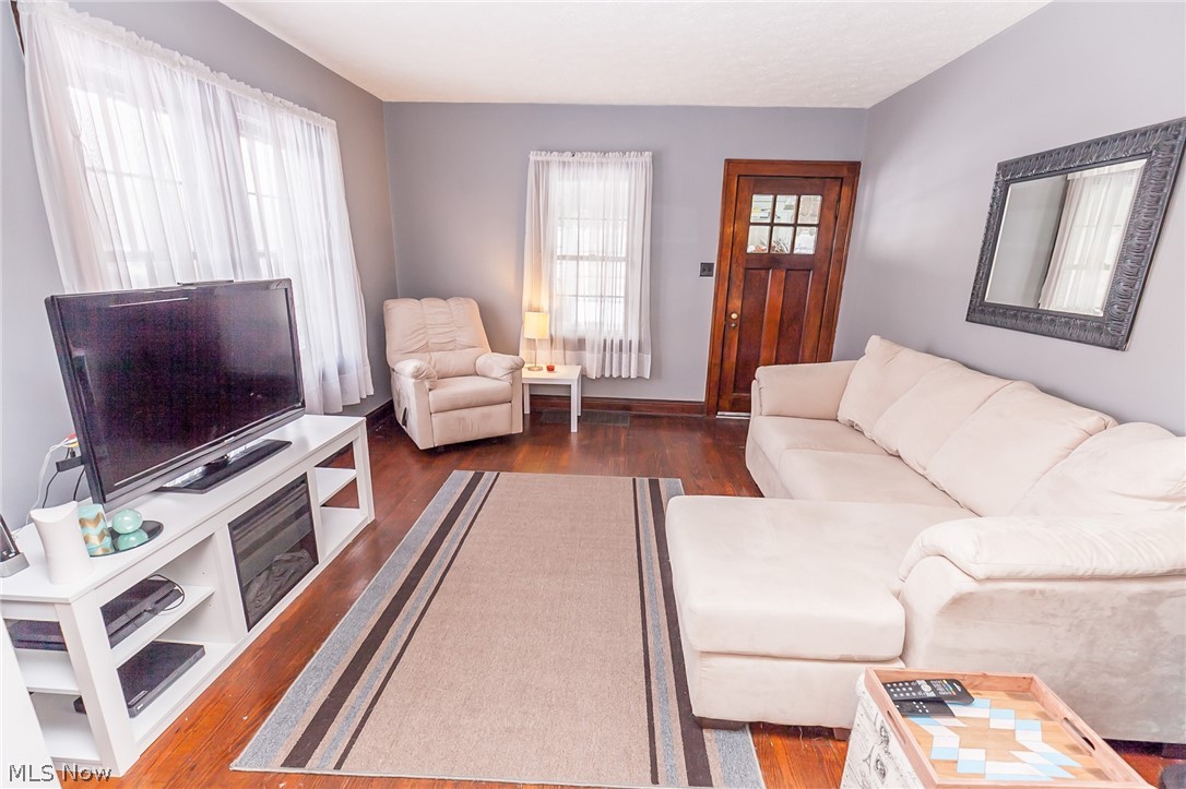 584 Seville Road Wadsworth, OH 44281 - Photo 6 of 23 Gallery Image 6