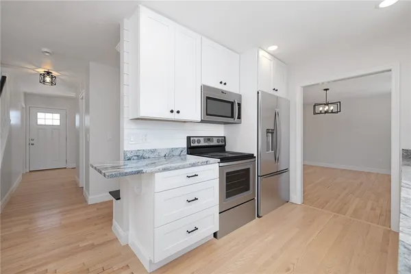 $1,199,900 | 36 Kinnicutt Avenue, Warren, RI 02885