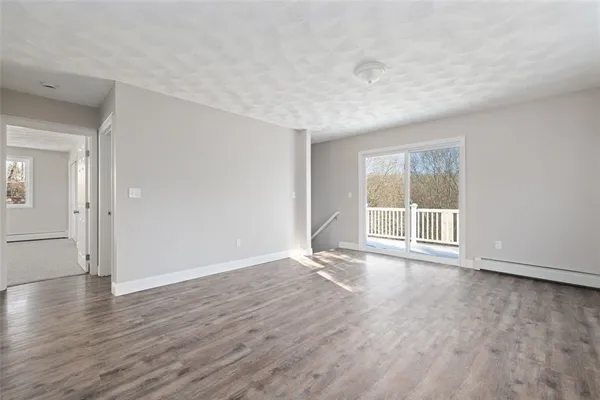 $1,199,900 | 36 Kinnicutt Avenue, Warren, RI 02885