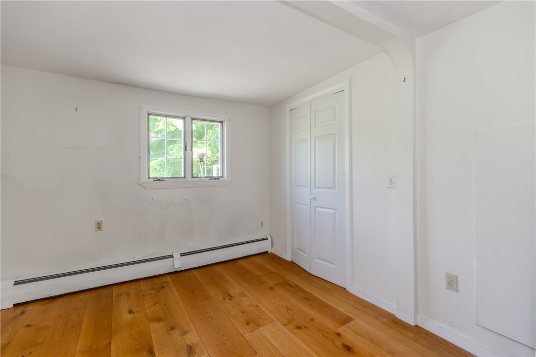 60 Colwell Road Smithfield, RI 02828 - Photo 16 of 40