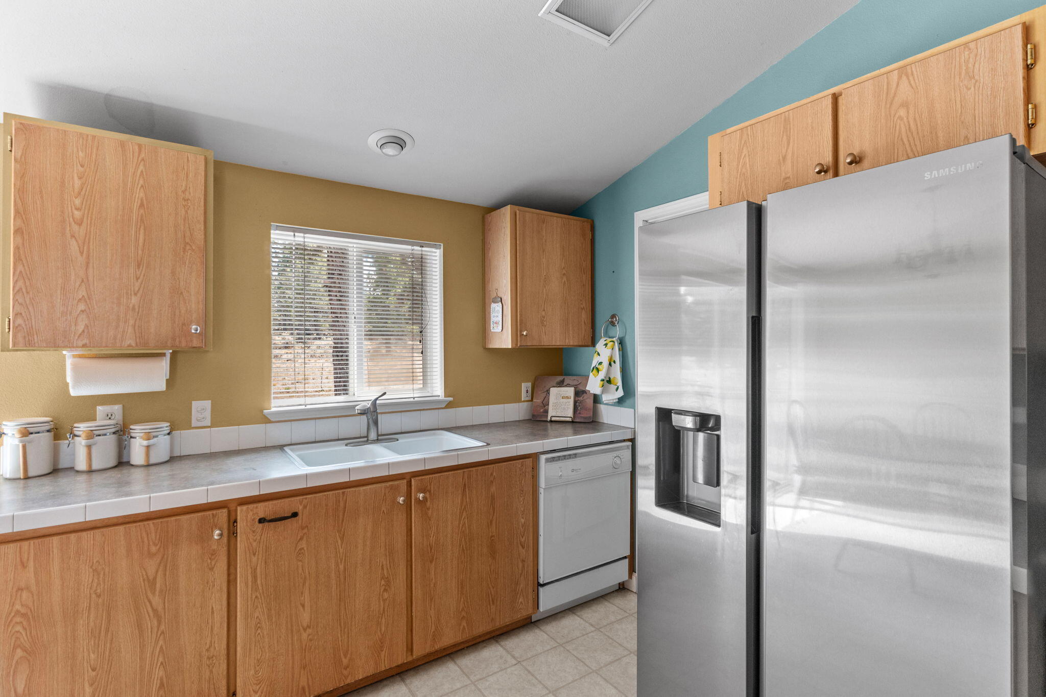 17471 Kent Road Sisters, OR 97759 - Photo 13 of 42 47-web-or-mls-DSC02216