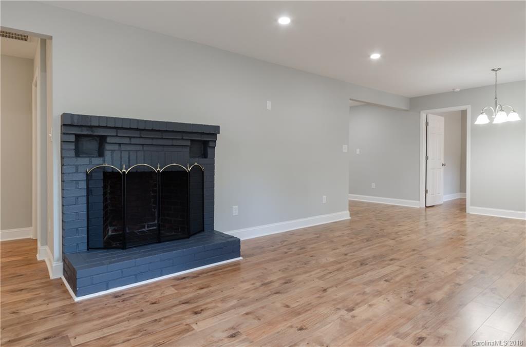 1657 Hensley Road Fort Mill, SC 29715 - Photo 2 of 22 Gallery Image 2