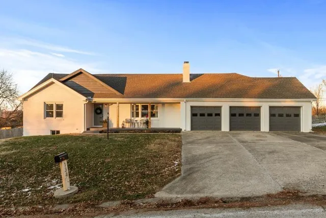 $469,000 | 134 Northeast 47th Street, Kansas City, MO 64116