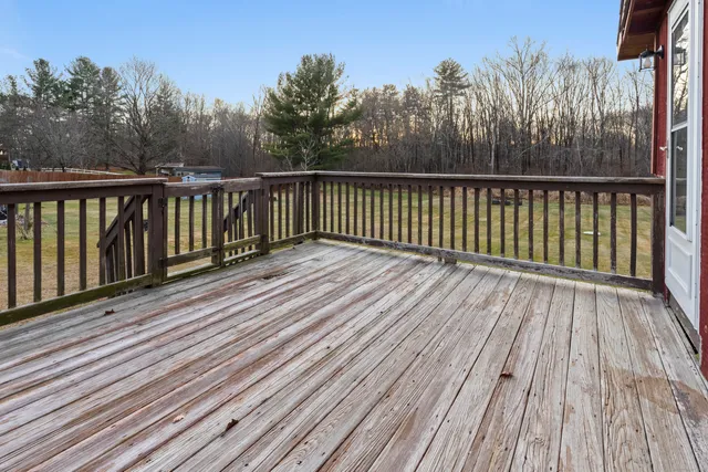 $349,000 | 2 Hampton Road, Pomfret, CT 06259