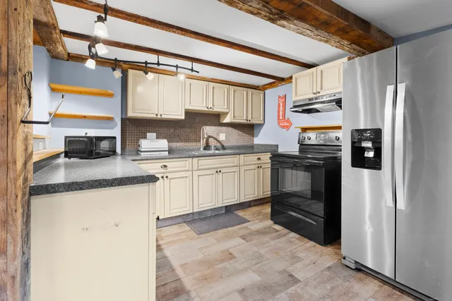 $349,000 | 2 Hampton Road, Pomfret, CT 06259