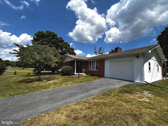 $2,600 | 112 Virginia Drive, Stephens City, VA 22655