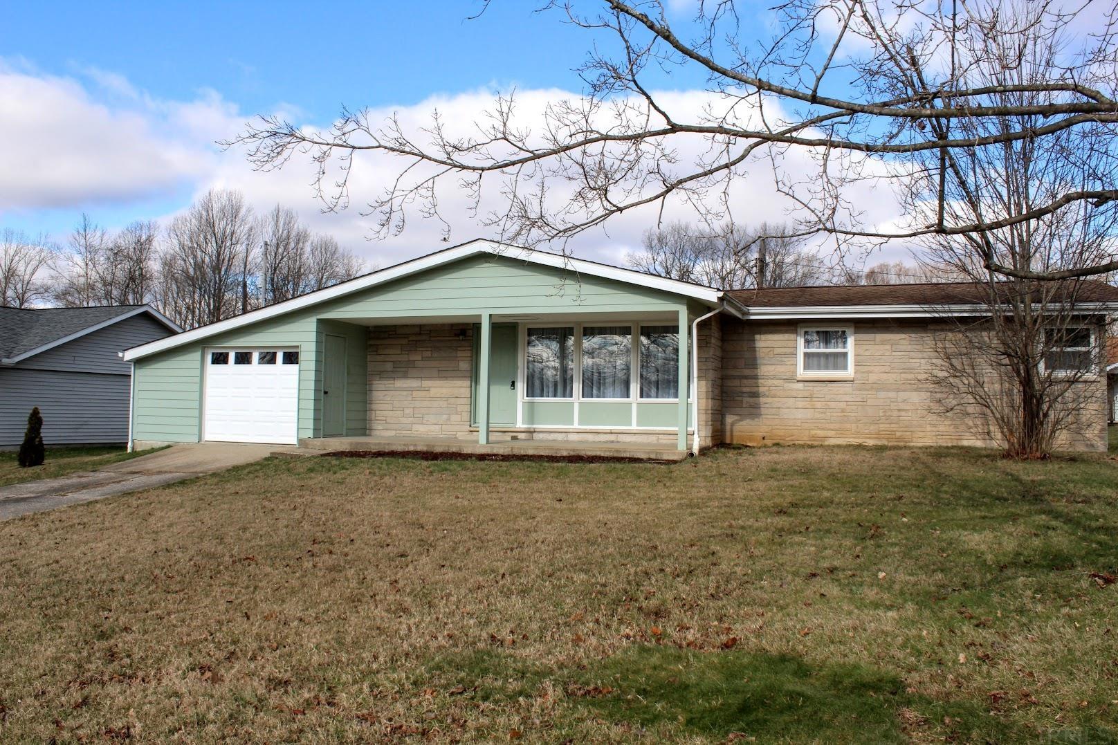 226 Riley Boulevard Bedford, IN 47421 - Photo 1 of 16