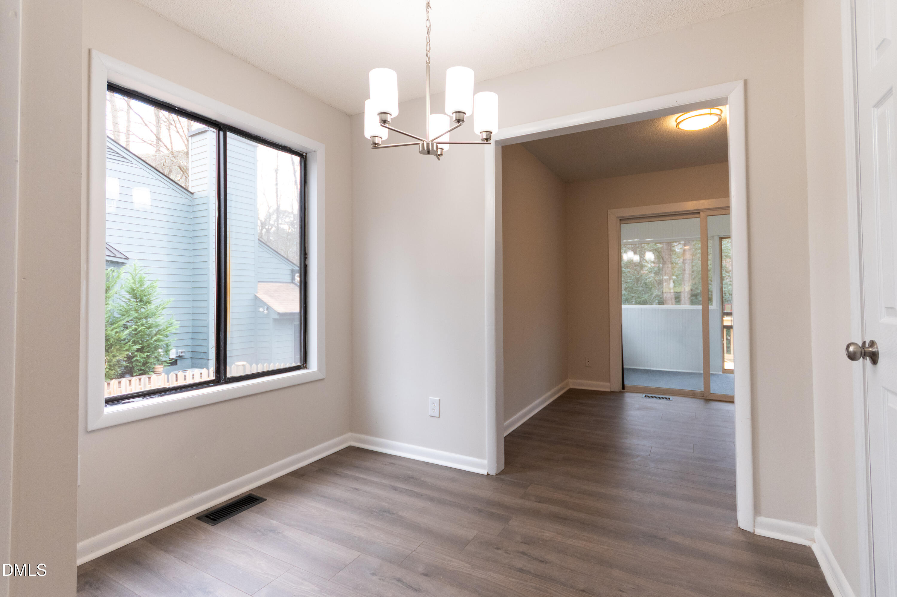 6001 Applewood Lane Raleigh, NC 27609 - Photo 30 of 36 dining2