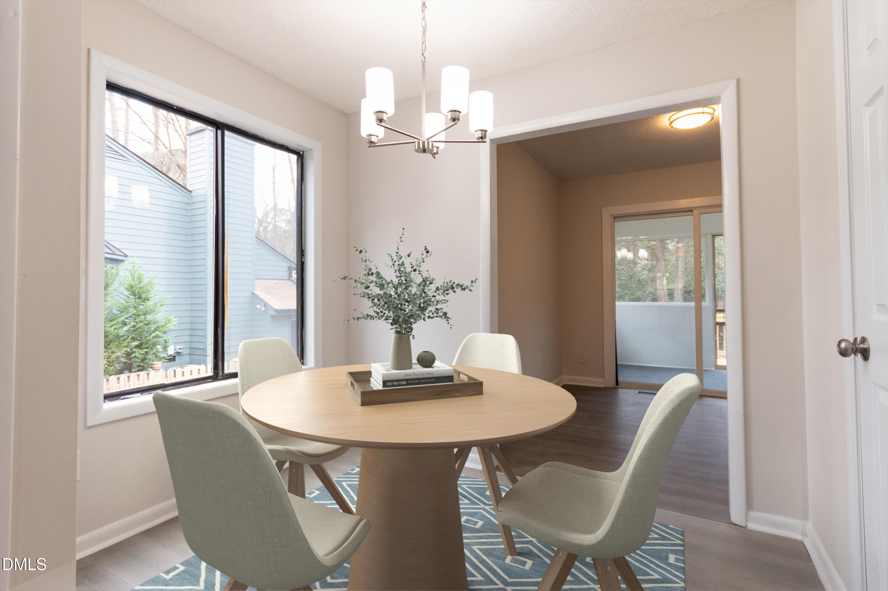 6001 Applewood Lane Raleigh, NC 27609 - Photo 6 of 36 dining2