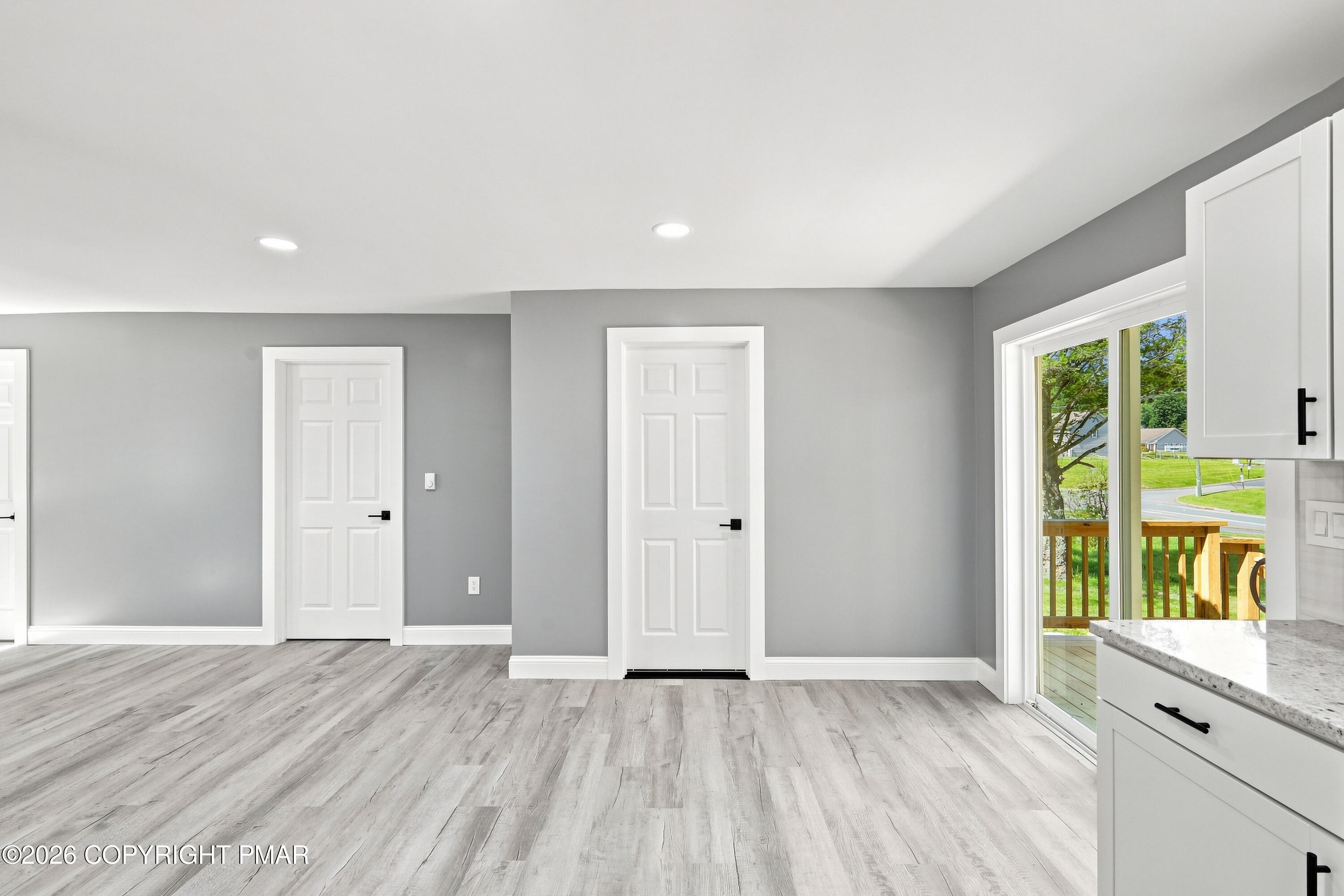 1035 Mt Tom Road East Stroudsburg, PA 18301 - Photo 7 of 57 dining area