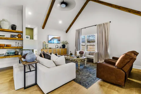 $369,000 | 162 Legend Lane, Livingston, TX 77351