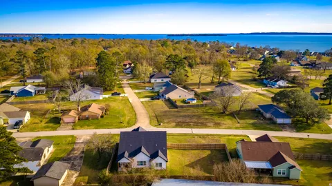 $369,000 | 162 Legend Lane, Livingston, TX 77351