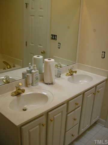 2017 Castle Pines Drive Raleigh, NC 27604 - Photo 7 of 7